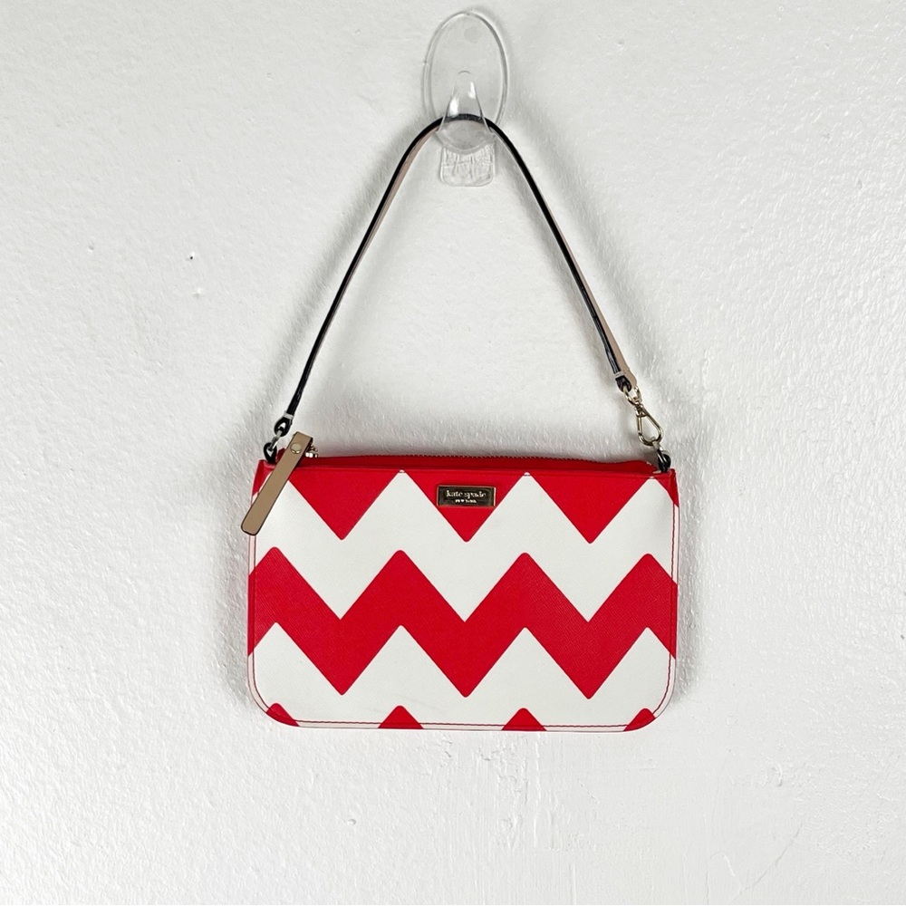 KATE SPADE South of the Border Lolly Red White Chevron Pattern Wristlet Boho